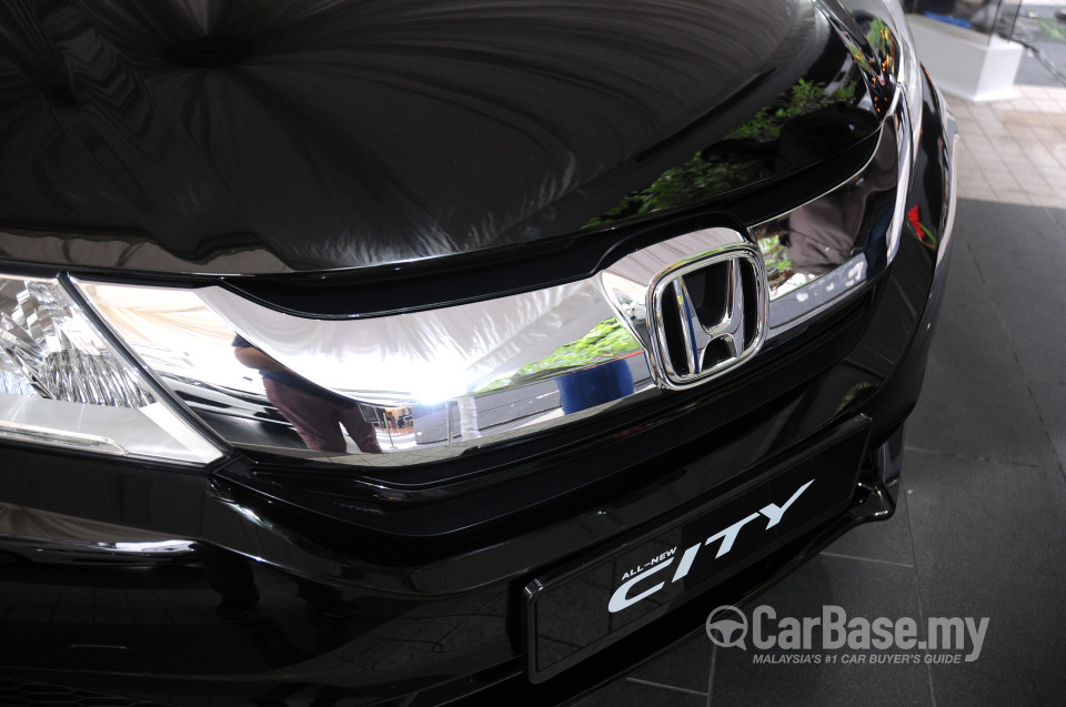 Honda City GM6 (2014) Exterior