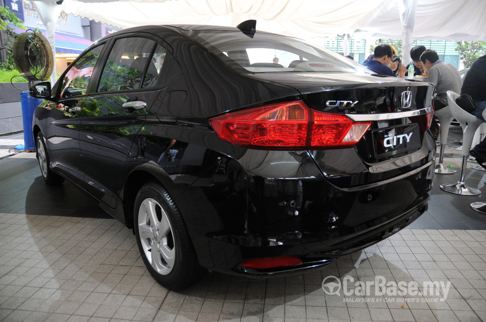 Honda City GM6 (2014) Exterior