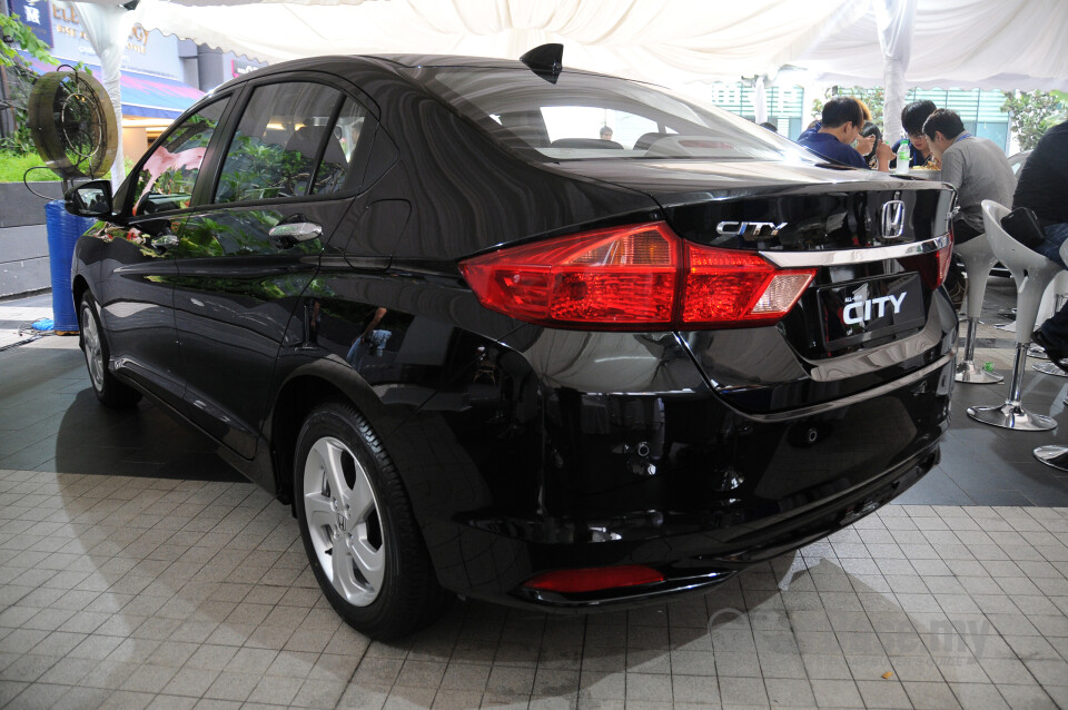 Mercedes-Benz A-Class W177 (2018) Exterior