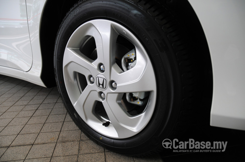 Honda City GM6 (2014) Exterior