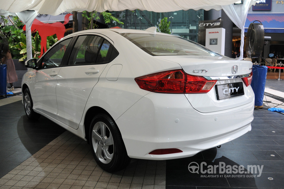 Honda City GM6 (2014) Exterior