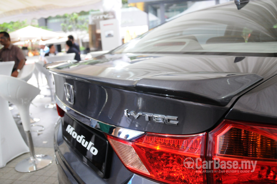 Honda City GM6 (2014) Exterior