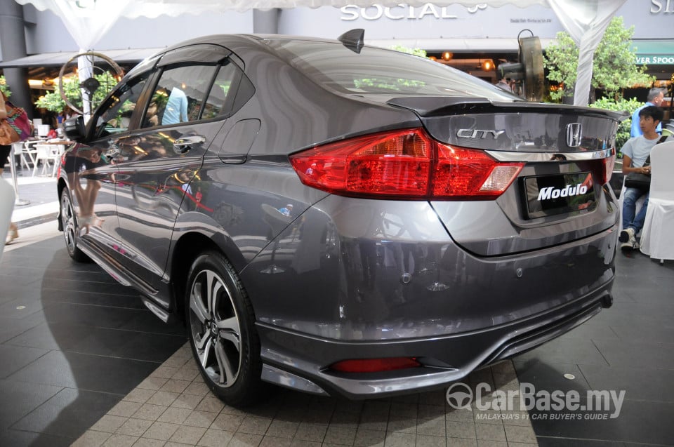 Honda City GM6 (2014) Exterior
