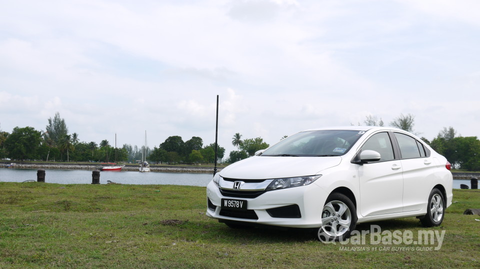 Honda City GM6 (2014) Exterior