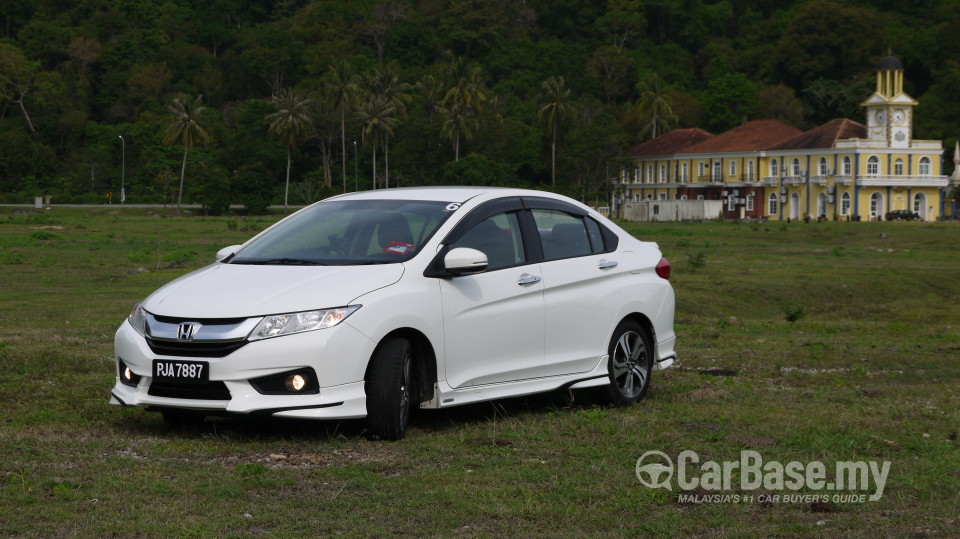 Honda City GM6 (2014) Exterior