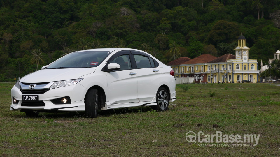 Honda City GM6 (2014) Exterior