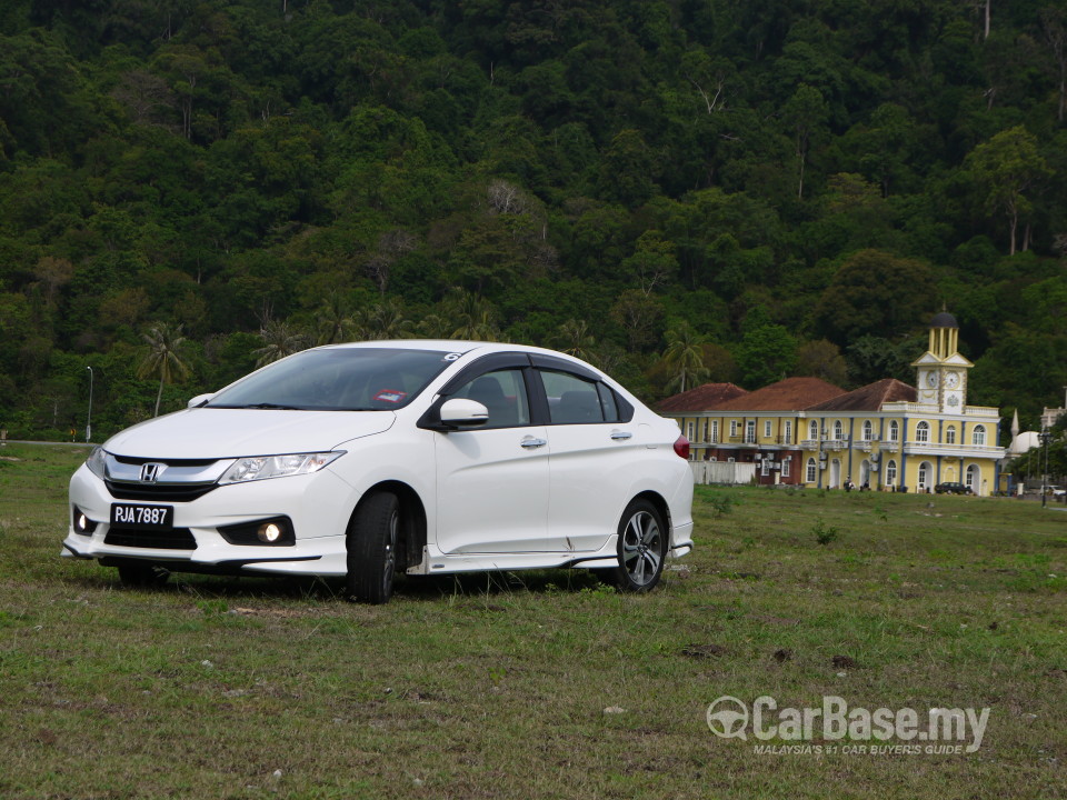 Honda City GM6 (2014) Exterior