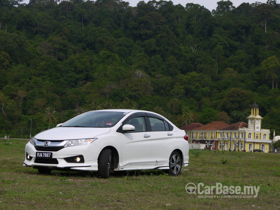 Honda City GM6 (2014) Exterior