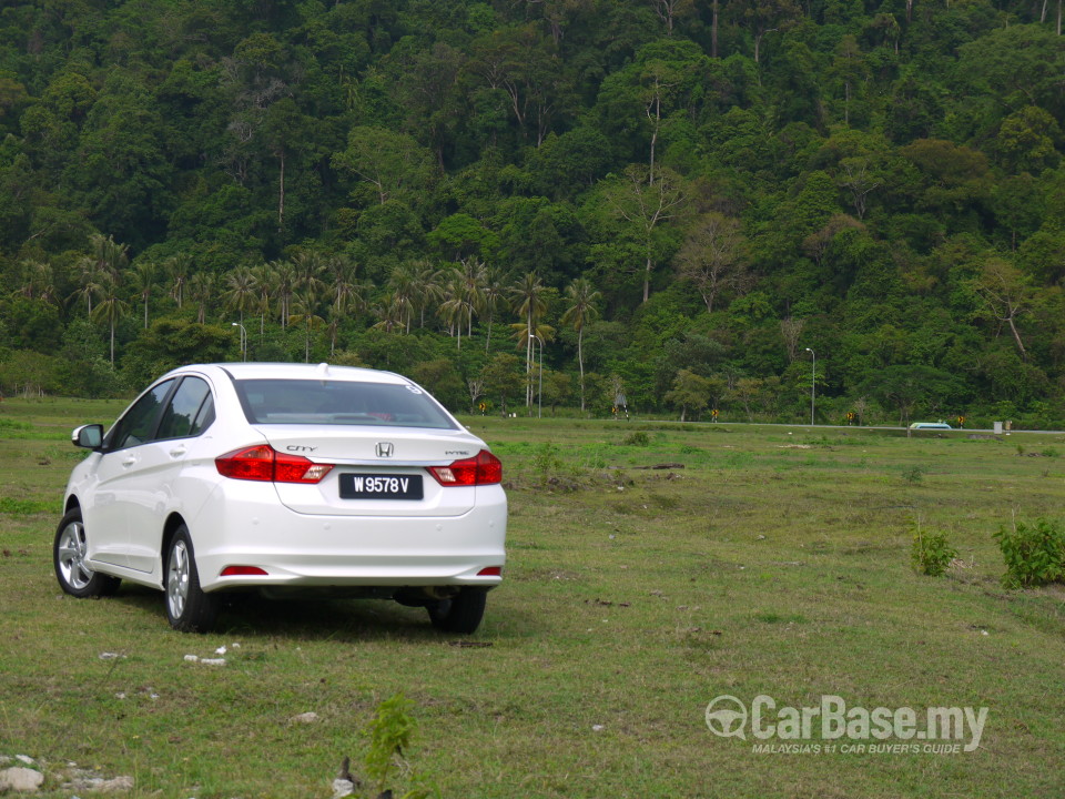 Honda City GM6 (2014) Exterior