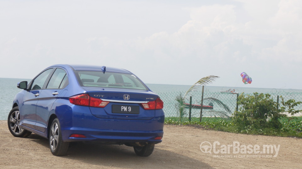 Honda City GM6 (2014) Exterior
