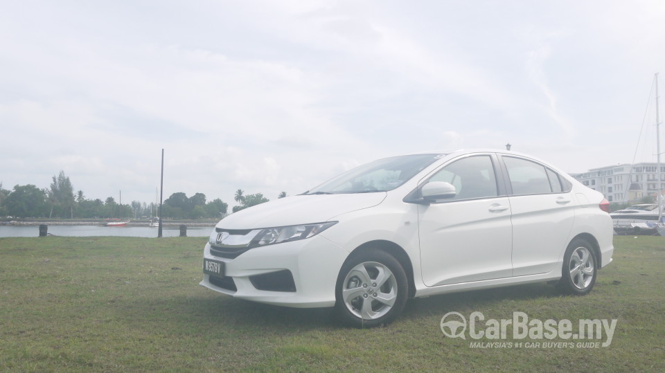 Honda City GM6 (2014) Exterior
