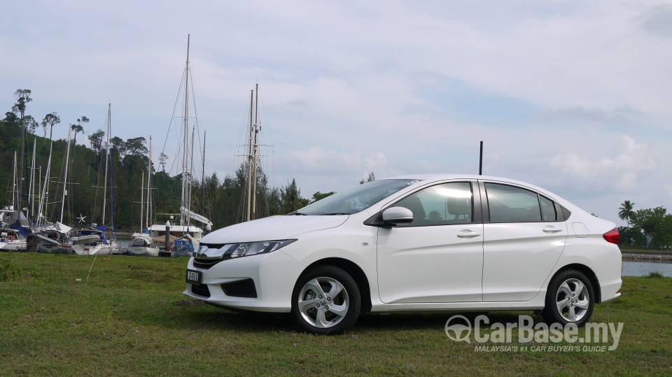 Honda City GM6 (2014) Exterior
