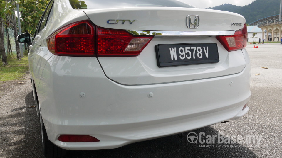Honda City GM6 (2014) Exterior