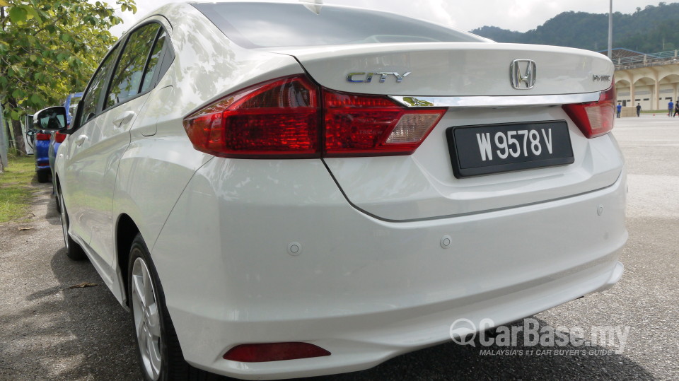 Honda City GM6 (2014) Exterior