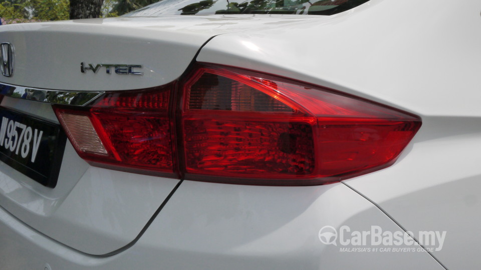 Honda City GM6 (2014) Exterior