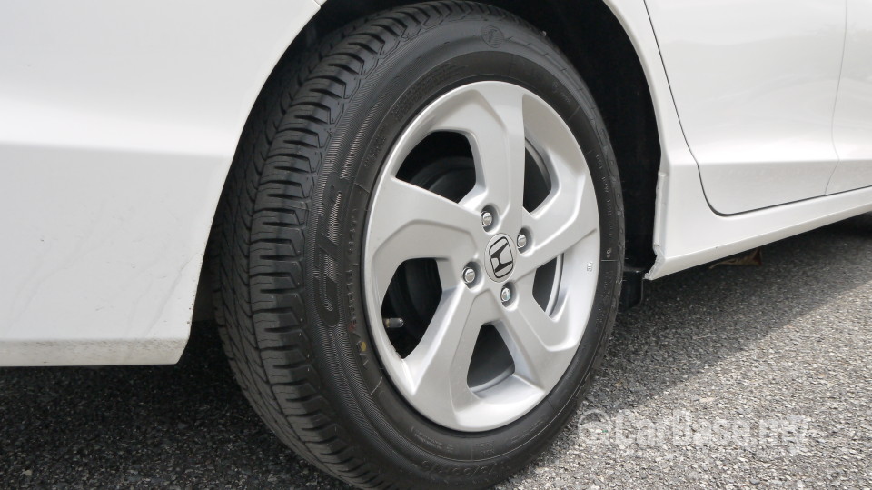 Honda City GM6 (2014) Exterior