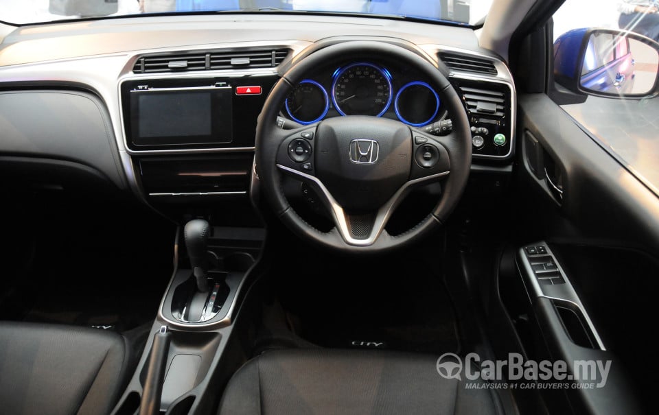 Honda City GM6 (2014) Interior