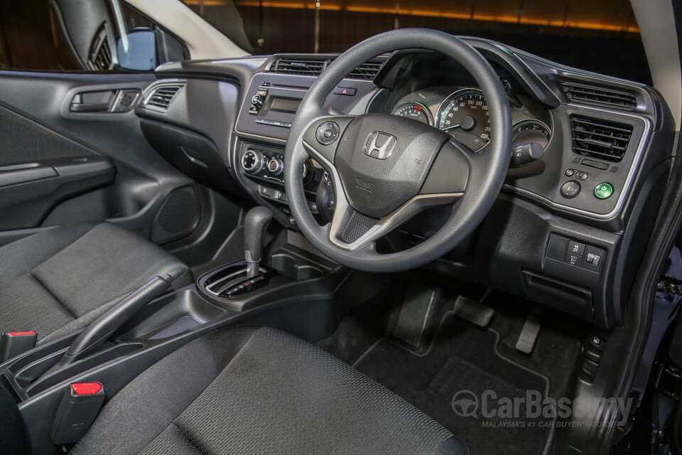 Proton Preve P3-21A (2012) Interior