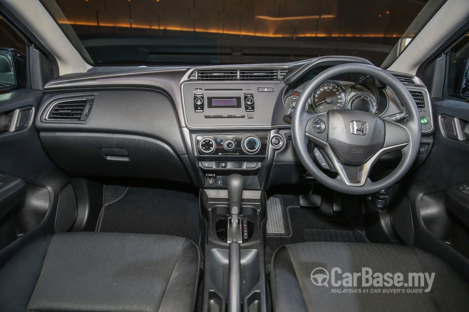 Honda City GM6 Facelift (2017) Interior