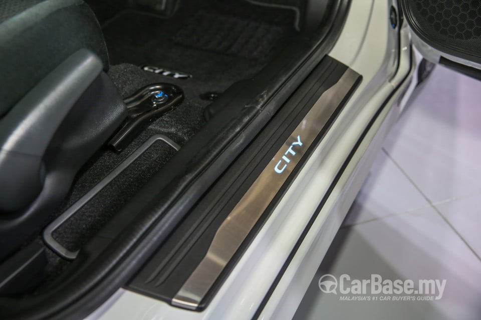 Honda City GM6 Facelift (2017) Interior
