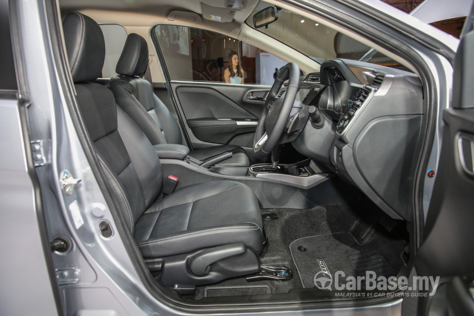 Honda City GM6 Facelift (2017) Interior