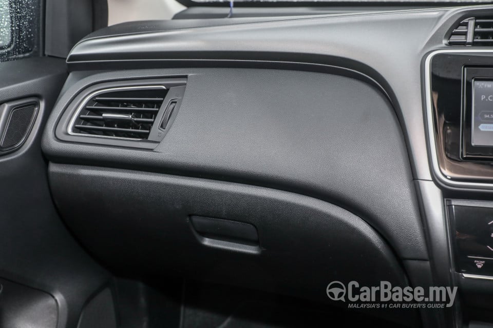 Honda City GM6 Facelift (2017) Interior