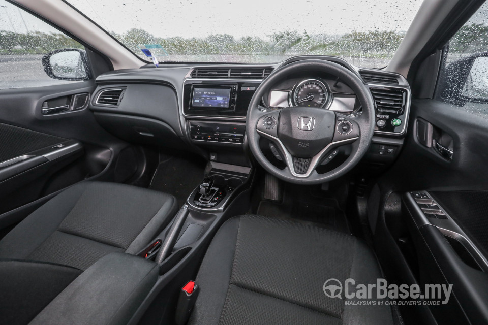 Honda City GM6 Facelift (2017) Interior
