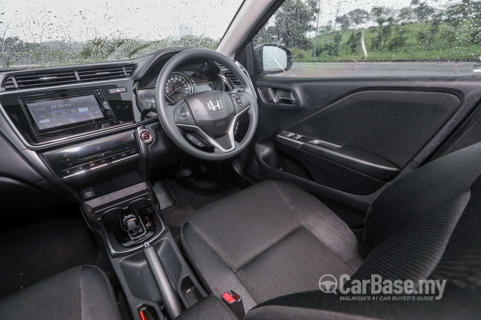 Honda City GM6 Facelift (2017) Interior