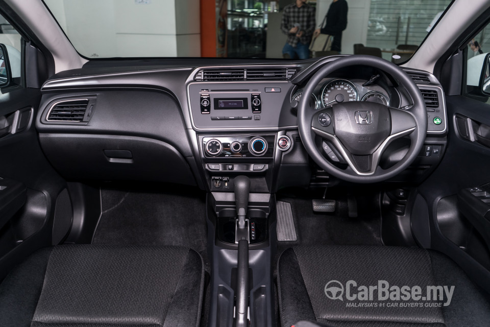 Honda City GM6 Facelift (2017) Interior