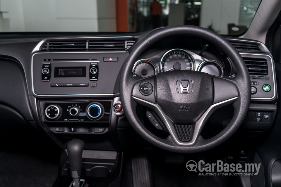 Honda City GM6 Facelift (2017) Interior