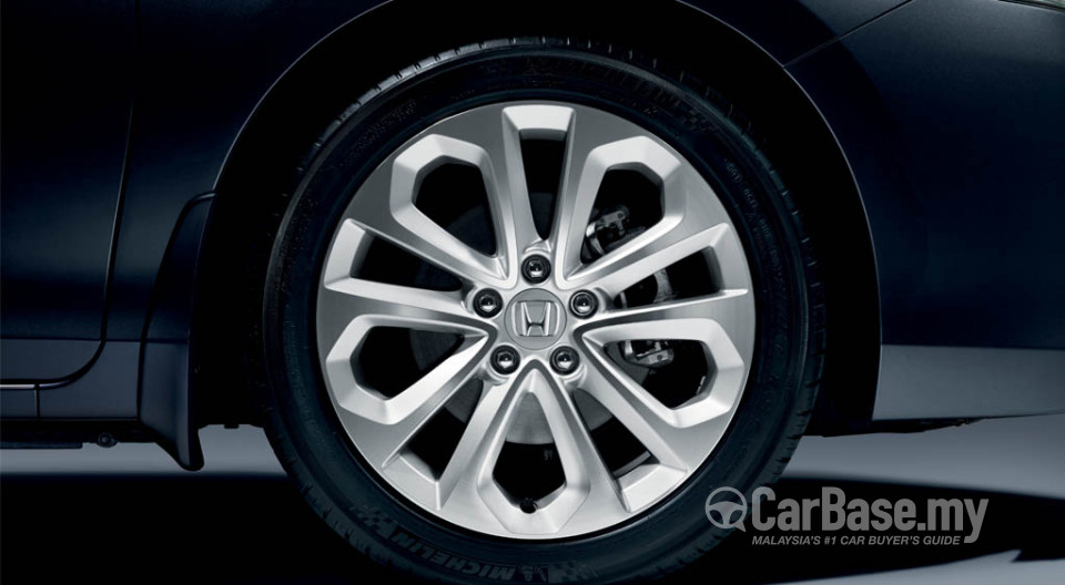 Honda Accord CR (2013) Exterior