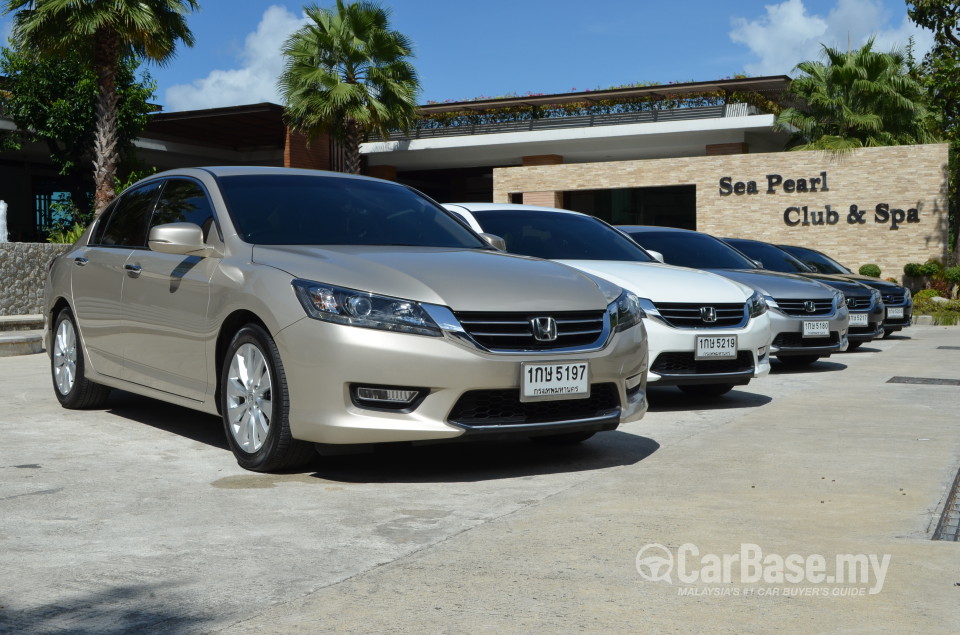Honda Accord CR (2013) Exterior