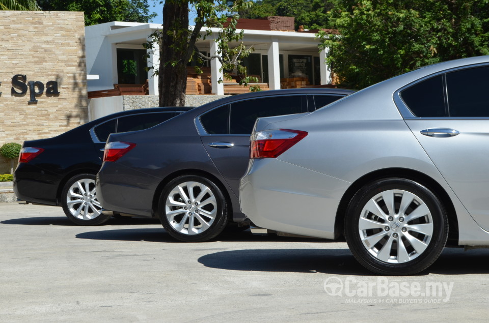 Honda Accord CR (2013) Exterior