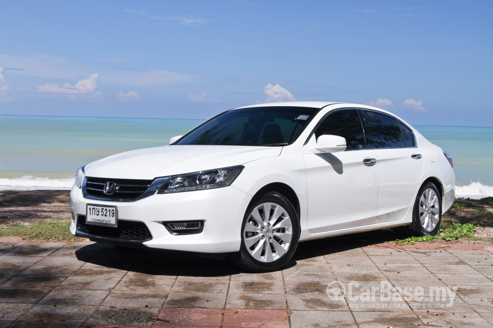 Honda Accord CR (2013) Exterior