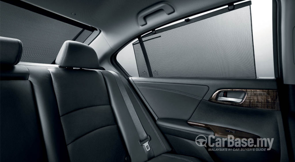 Honda Accord CR (2013) Interior