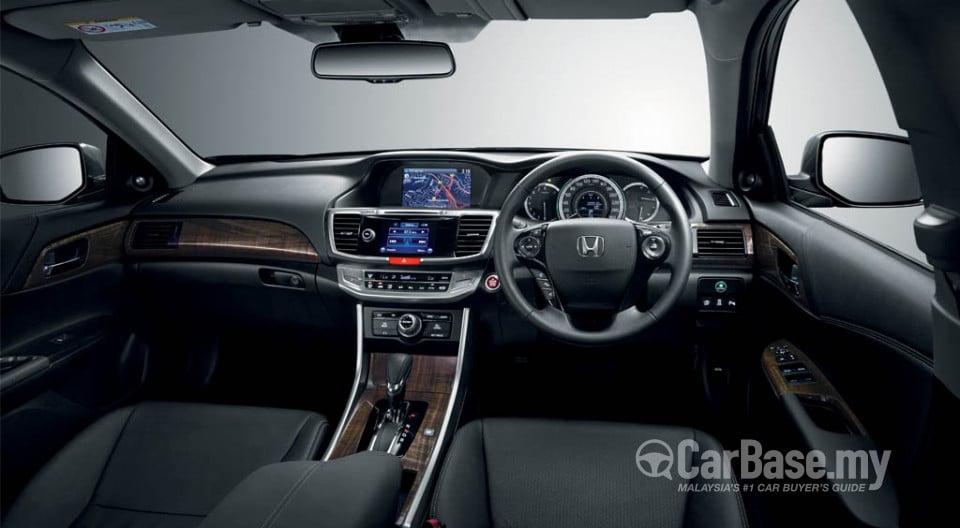 Honda Accord CR (2013) Interior