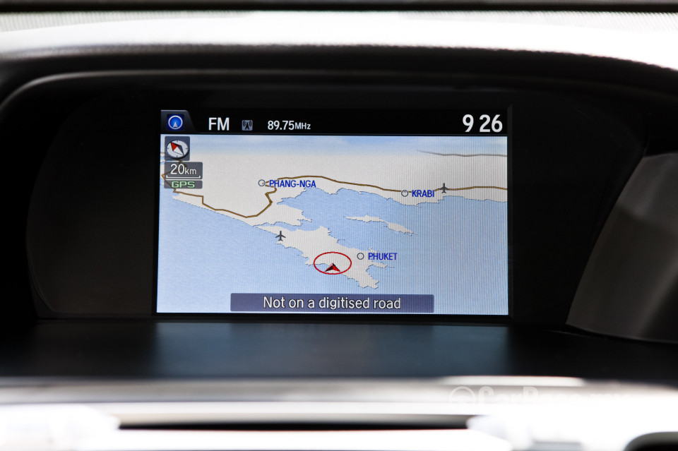 Honda Accord CR (2013) Interior
