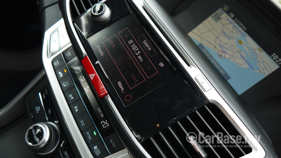 Honda Accord CR (2013) Interior