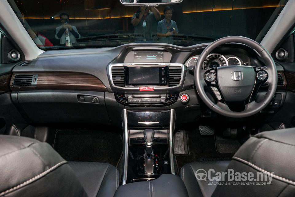 Honda Accord CR Facelift (2016) Interior