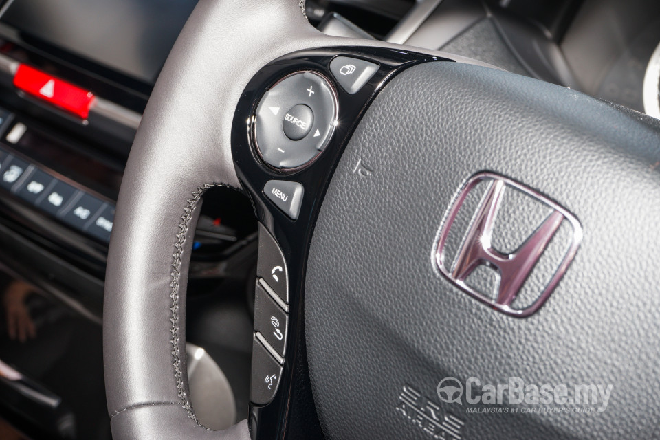 Honda Accord CR Facelift (2016) Interior
