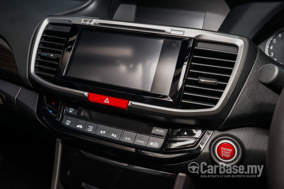 Honda Accord CR Facelift (2016) Interior