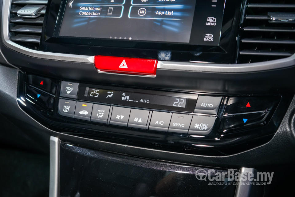 Honda Accord CR Facelift (2016) Interior