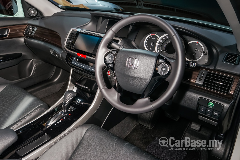 Honda Accord CR Facelift (2016) Interior