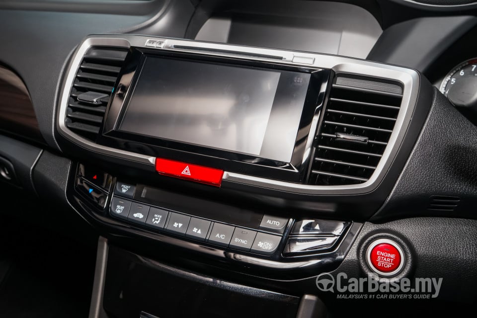 Honda Accord CR Facelift (2016) Interior