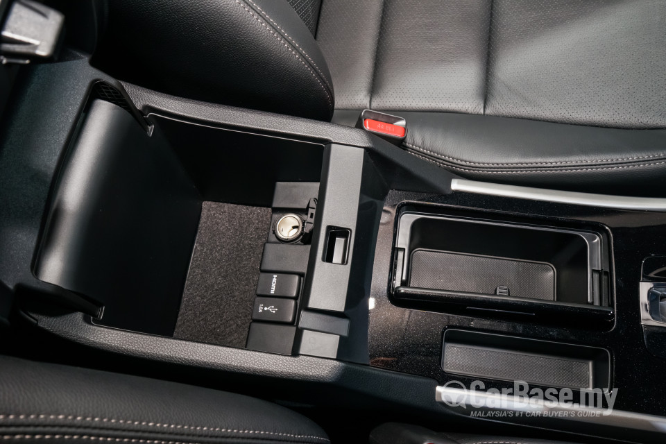 Honda Accord CR Facelift (2016) Interior