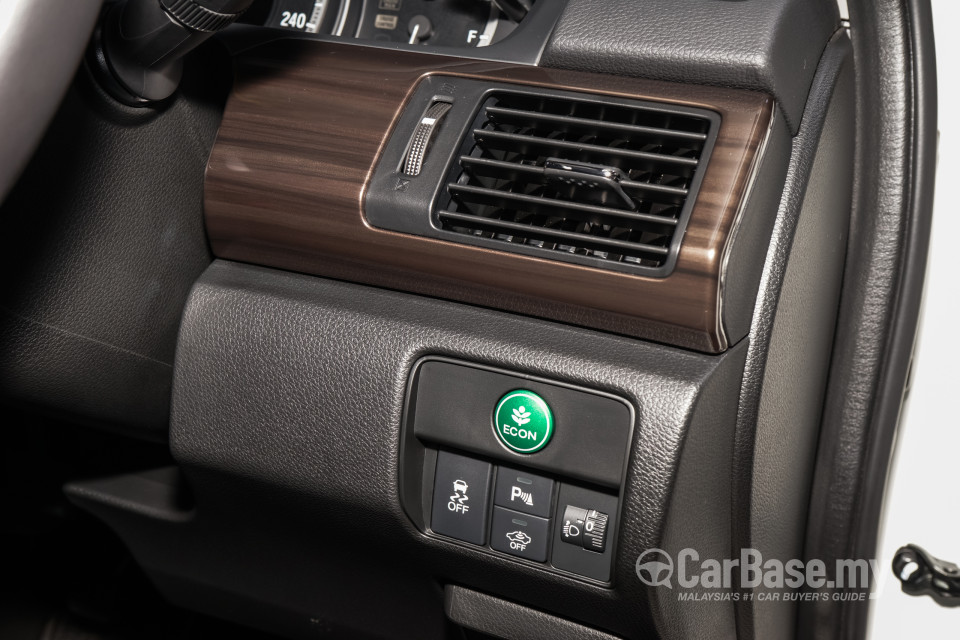 Honda Accord CR Facelift (2016) Interior