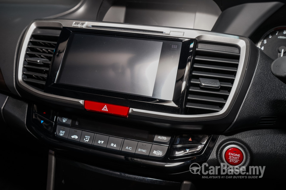 Honda Accord CR Facelift (2016) Interior