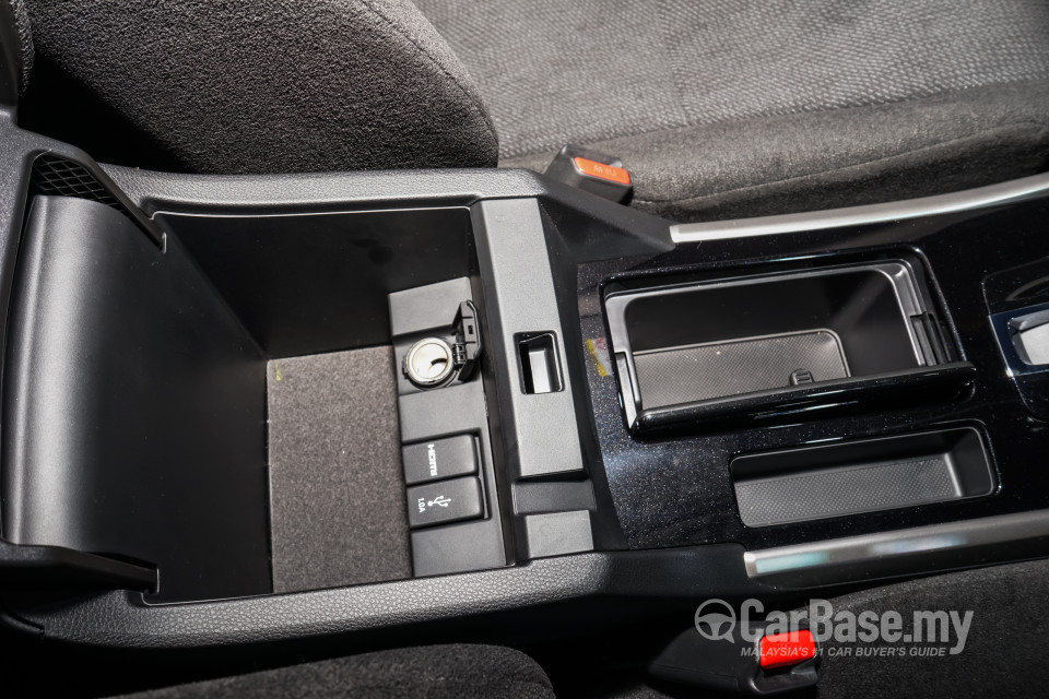Honda Accord CR Facelift (2016) Interior