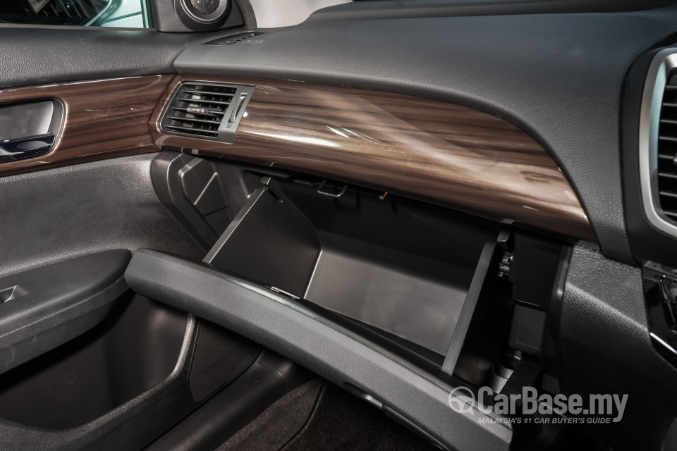 Honda Accord CR Facelift (2016) Interior