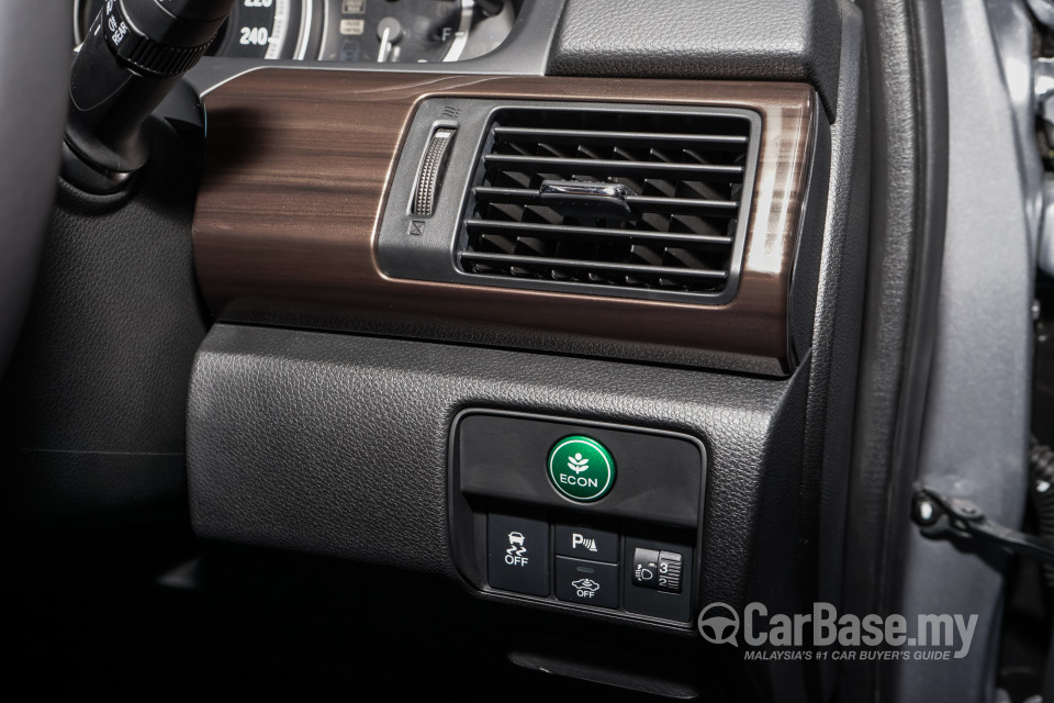 Honda Accord CR Facelift (2016) Interior